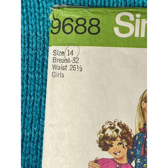 Simplicity 9688 pattern kids pajamas and robe size 14 - Picture 2 of 5